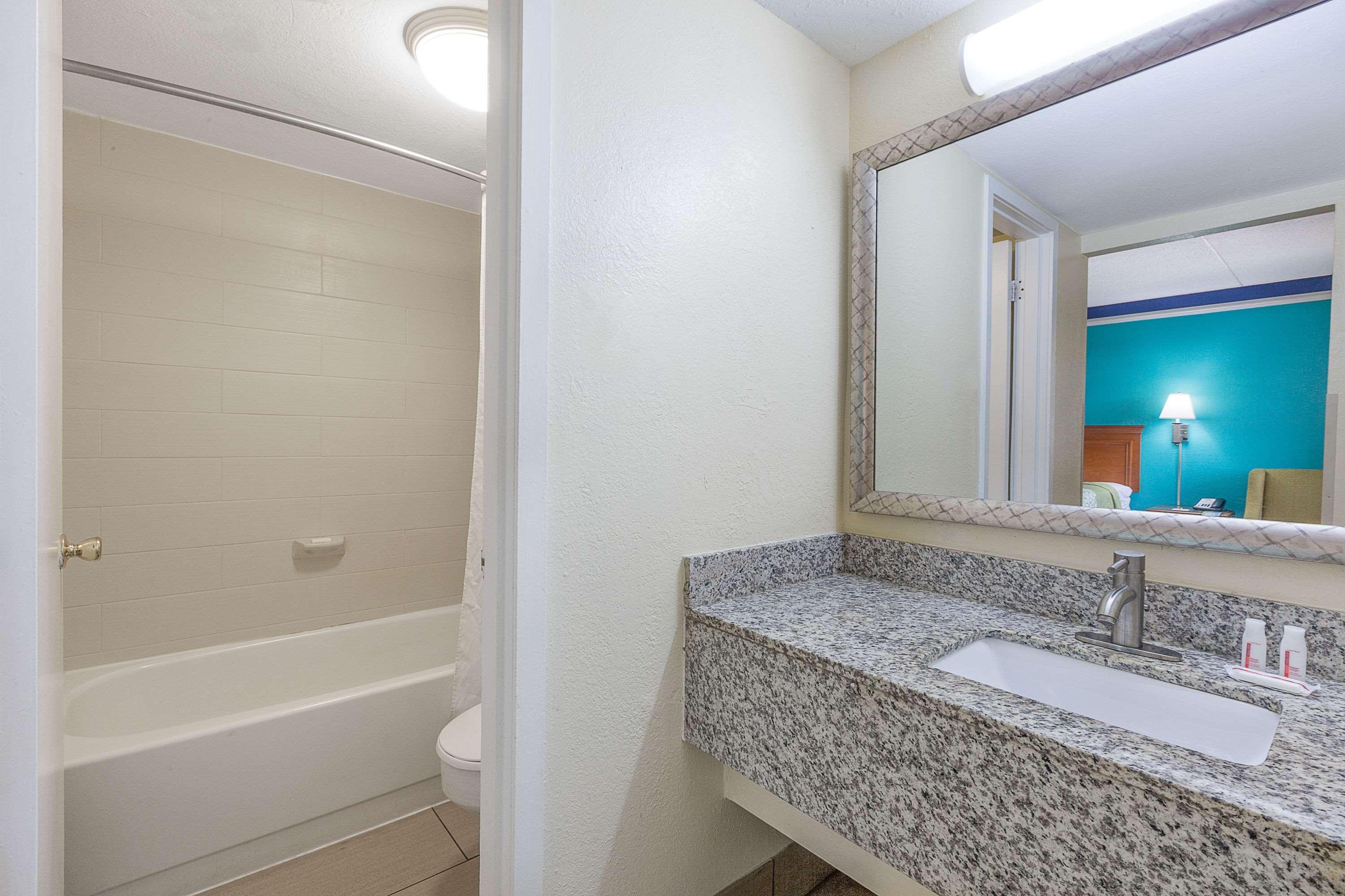 Days Inn By Wyndham Little Rock/Medical Center Εξωτερικό φωτογραφία
