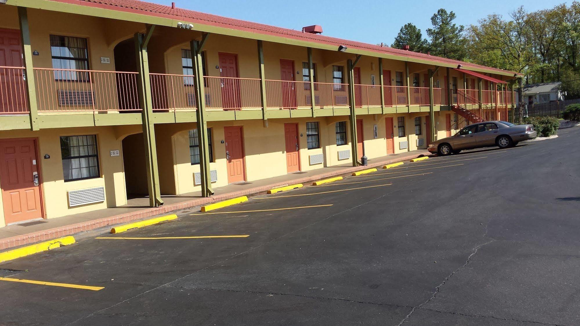 Days Inn By Wyndham Little Rock/Medical Center Εξωτερικό φωτογραφία